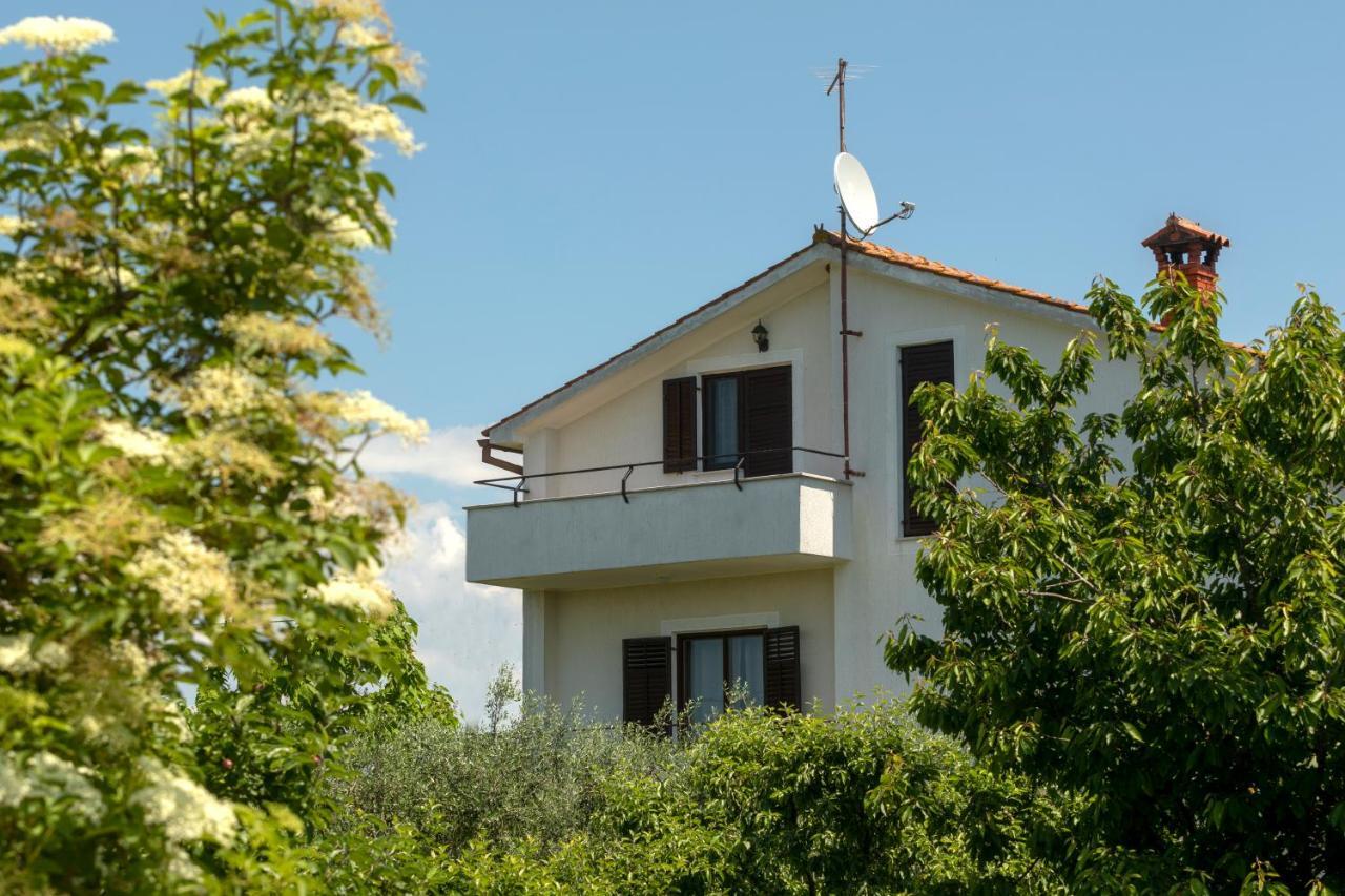 App Fiorela Poreč Dış mekan fotoğraf