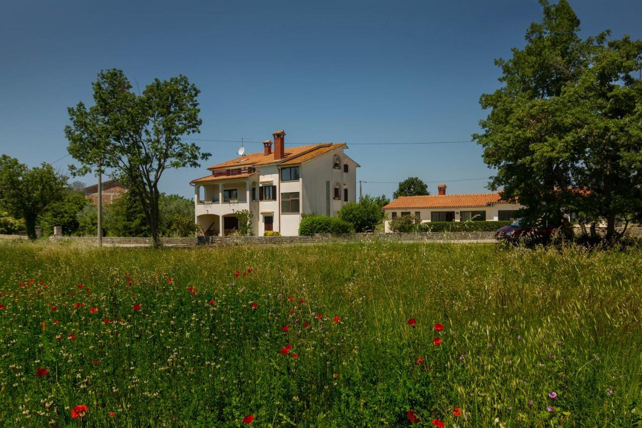 App Fiorela Poreč Dış mekan fotoğraf